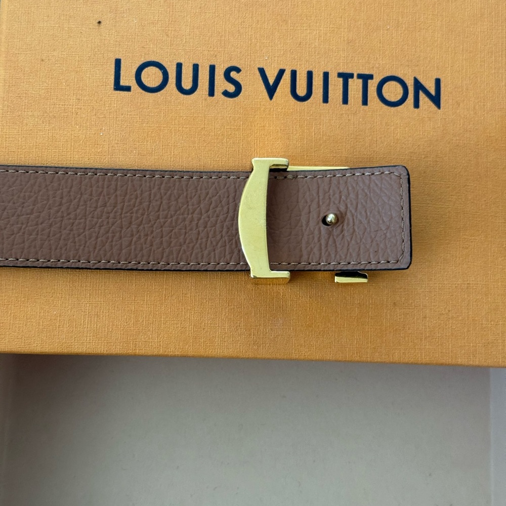 Louis Vuitton Reversible Belt - Picture 5 of 8